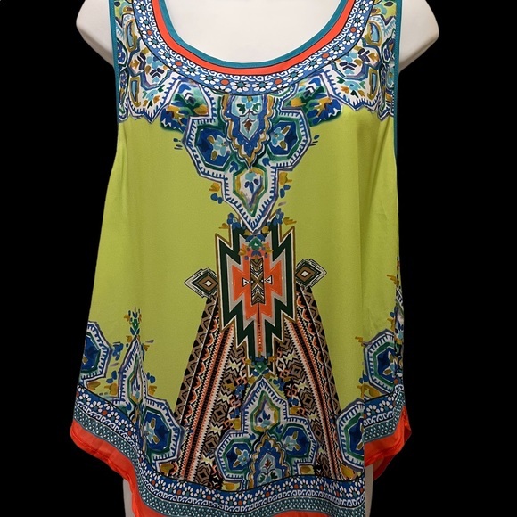 Very pretty and vibrant tank top by PEACH PUFF Medium - Picture 10 of 12